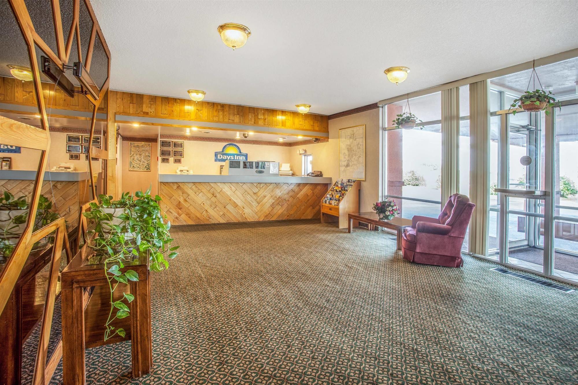 Americas Best Value Inn St. Joseph At I-29 Εξωτερικό φωτογραφία