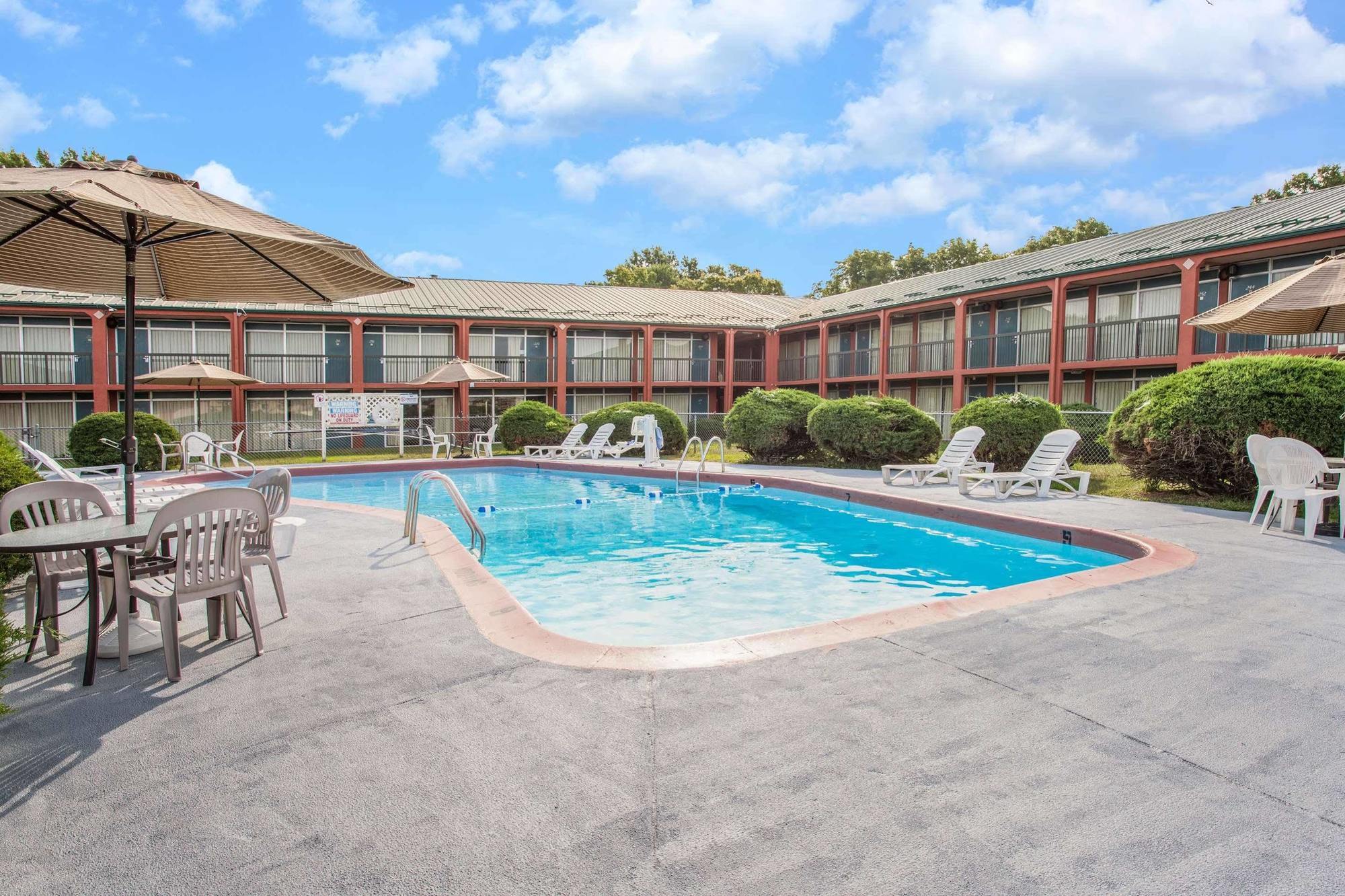 Americas Best Value Inn St. Joseph At I-29 Εξωτερικό φωτογραφία