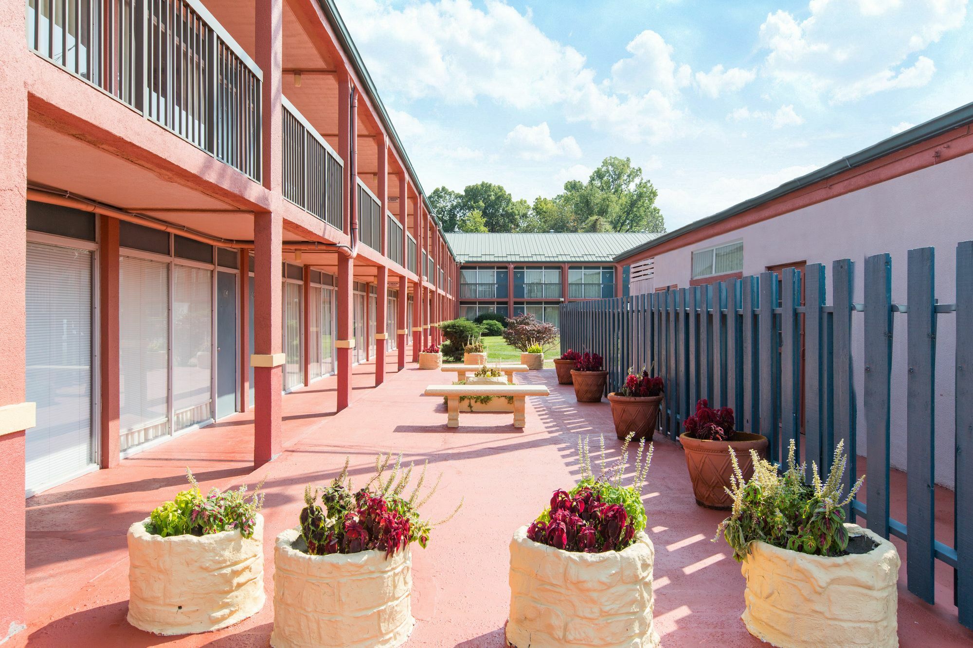 Americas Best Value Inn St. Joseph At I-29 Εξωτερικό φωτογραφία