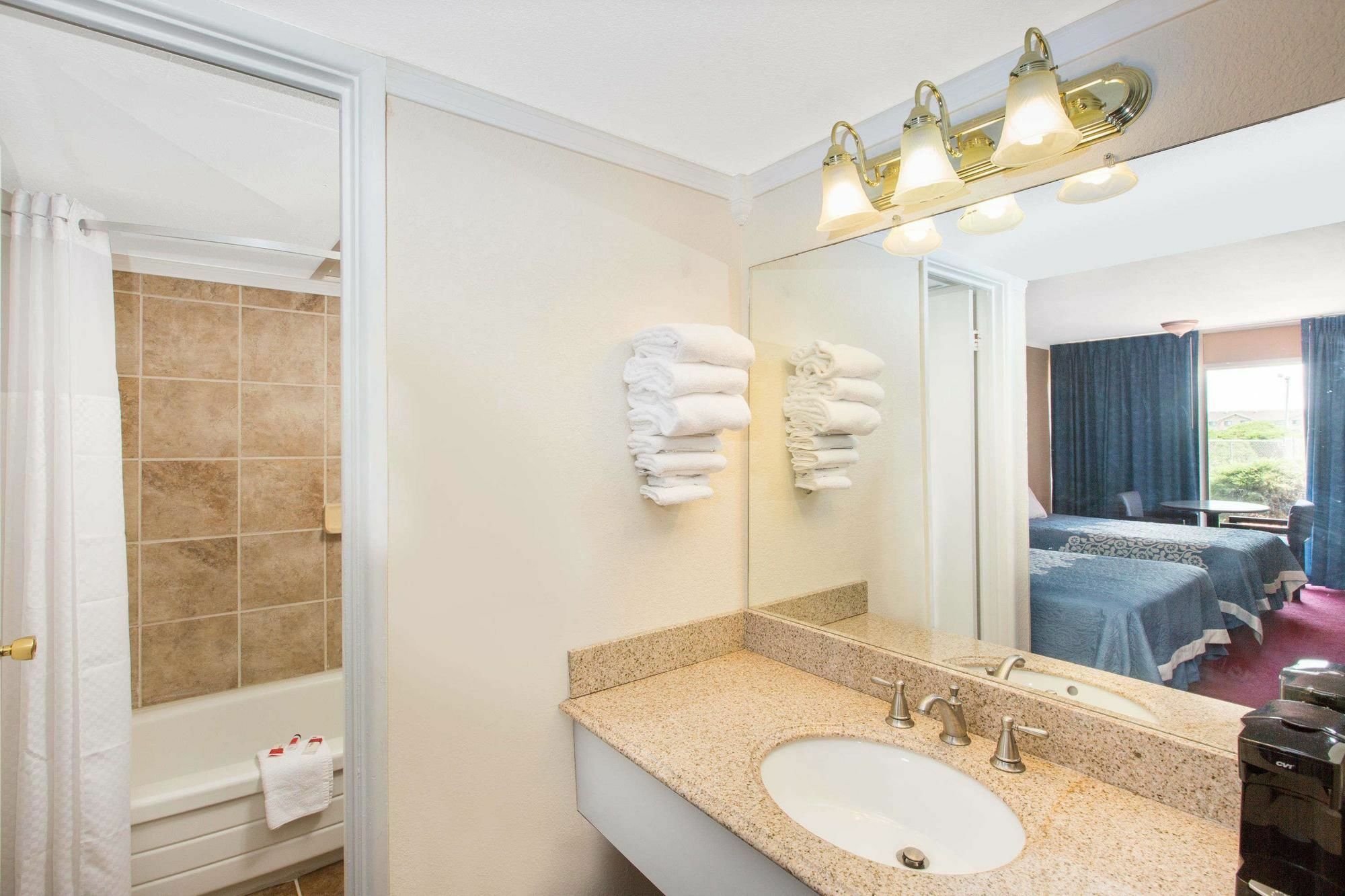 Americas Best Value Inn St. Joseph At I-29 Εξωτερικό φωτογραφία